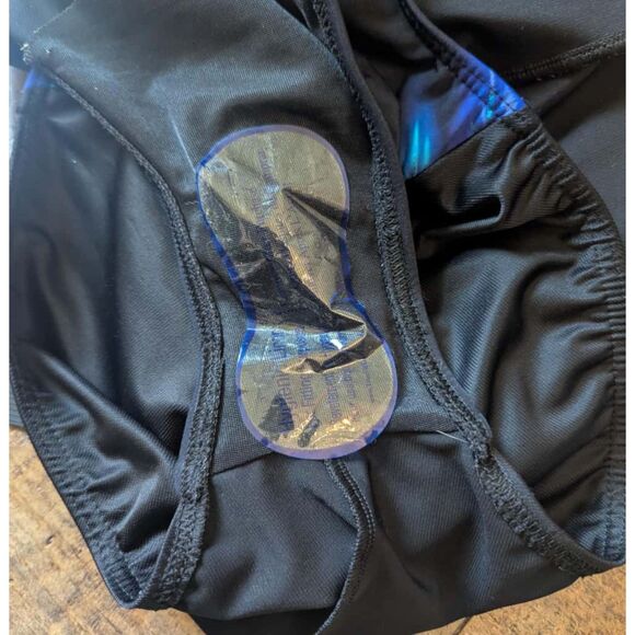 Miraclesuit "Temptation" Plunge One-Piece Swimsuit, Size 8 - Picture 3 of 4